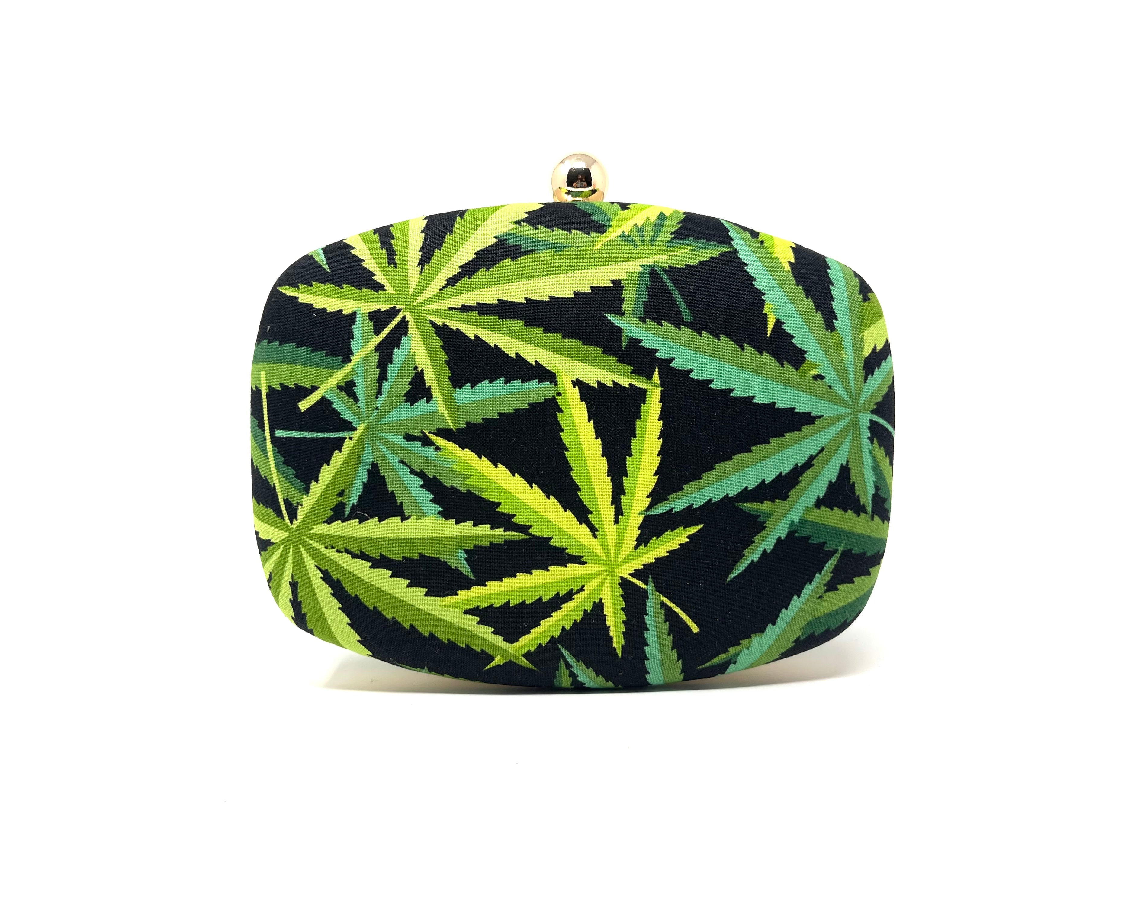 Green n Black Leaf