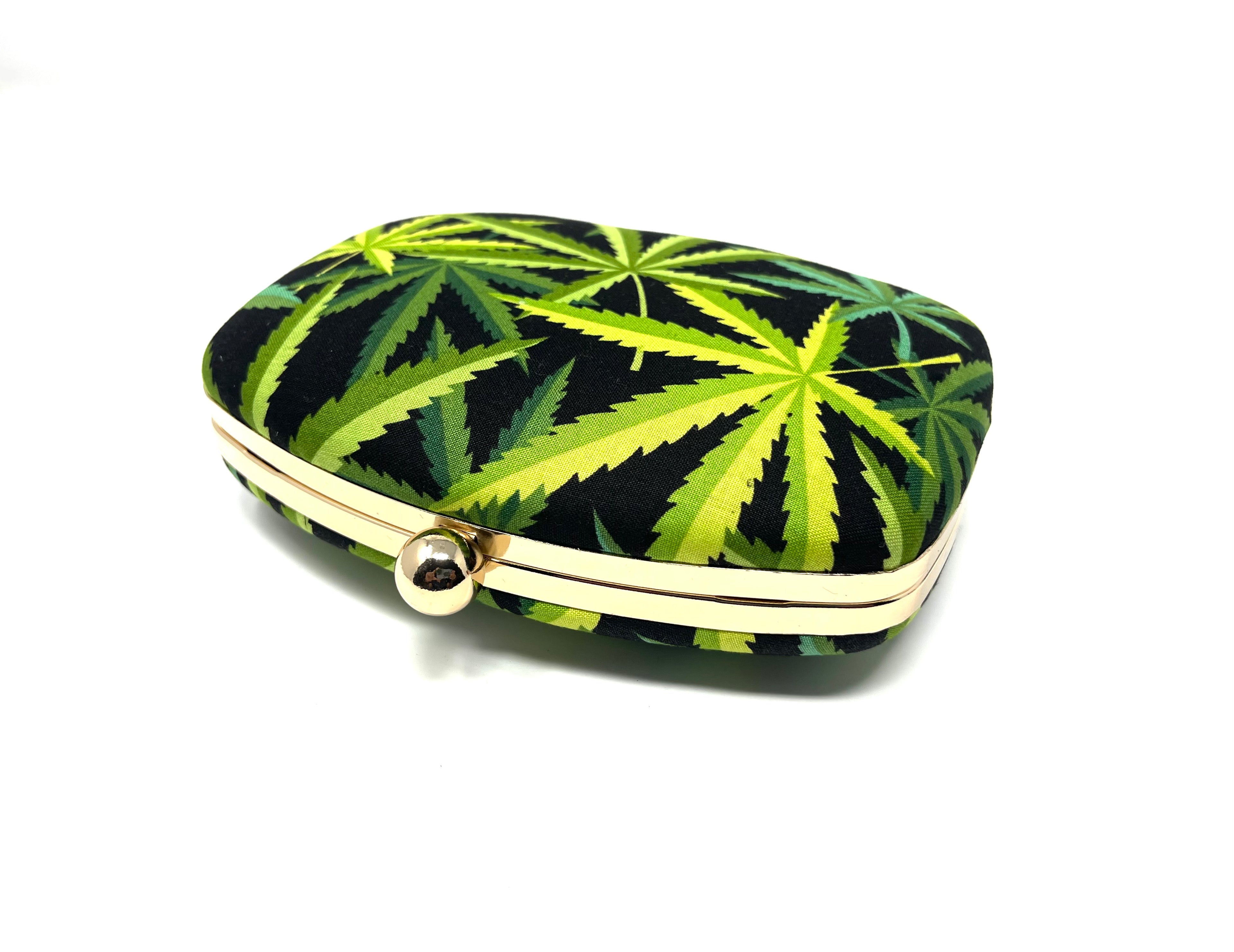 Green n Black Leaf