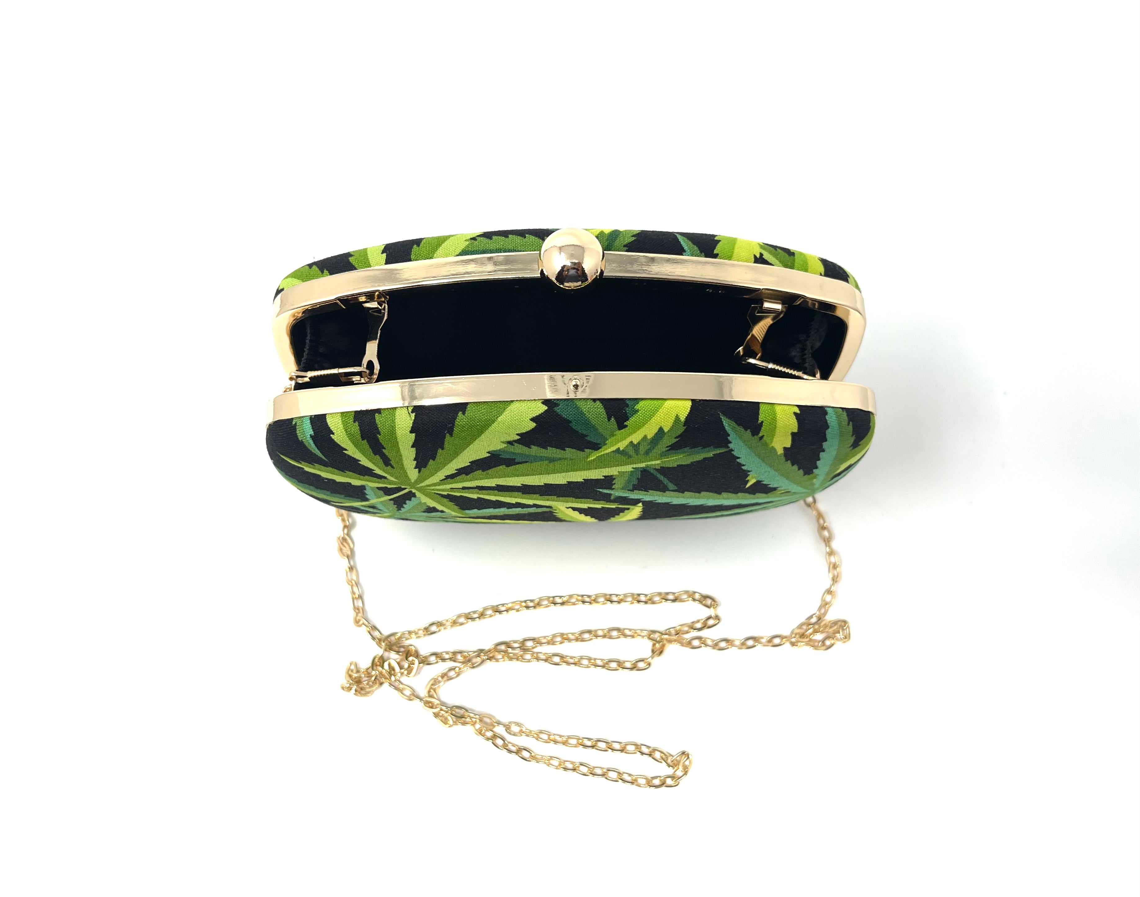 Green n Black Leaf