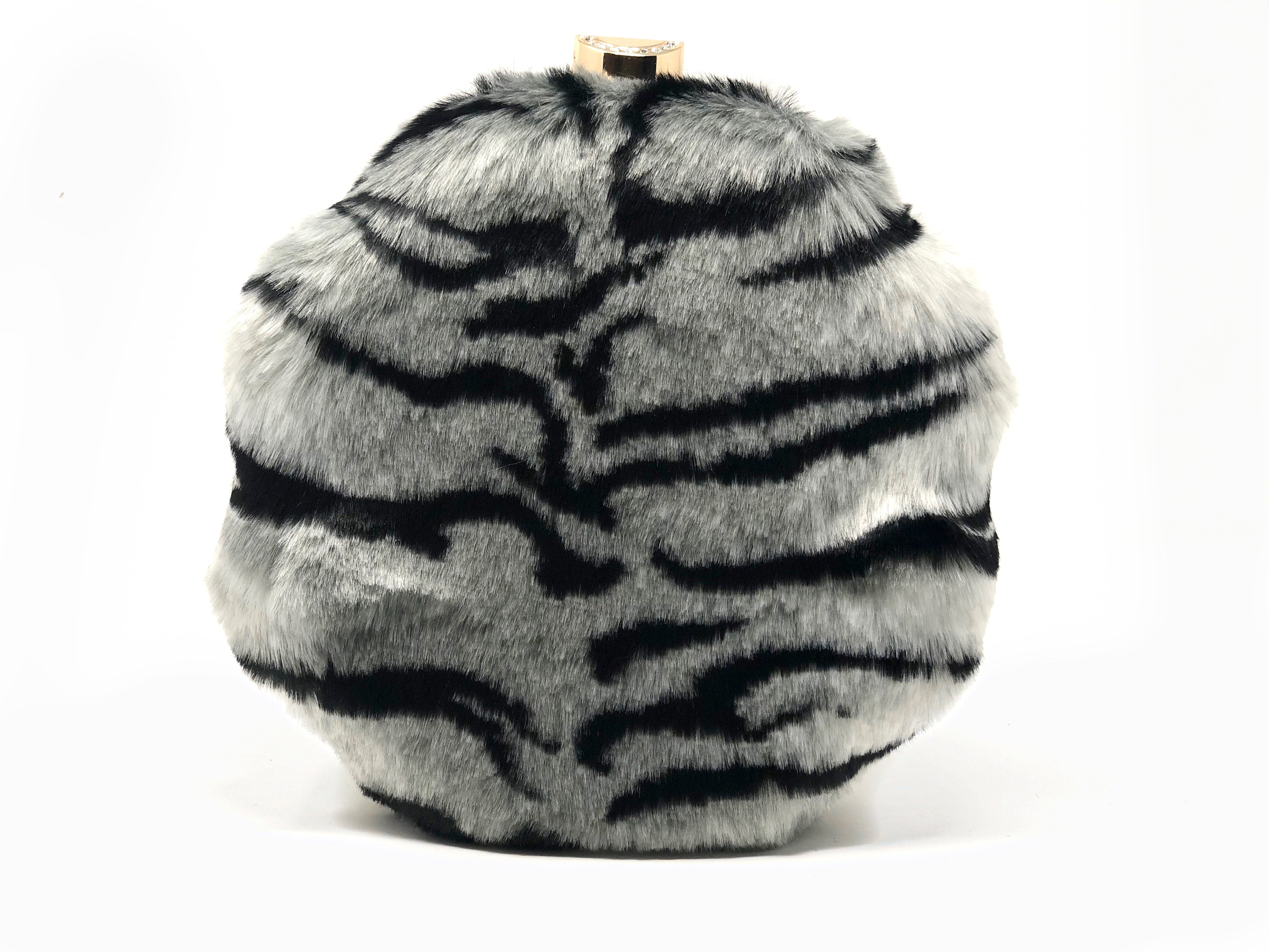 Scalloped Faux White Tiger Fur